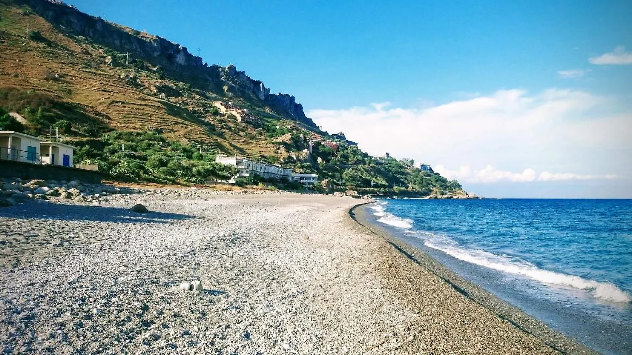 Bellavista Apartment Letojanni Italia