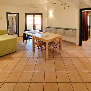 - Residenza Aldo Moro 02 Appartamento La Maddalena (Sassari)